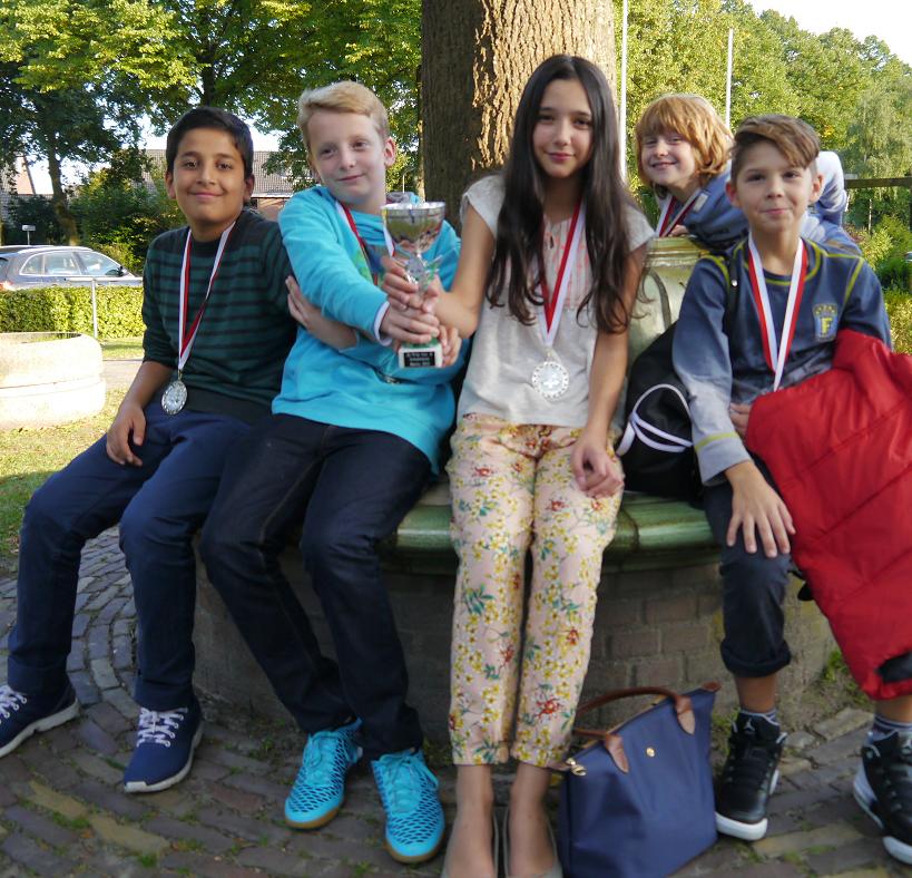 Mierlo 2015 Platz2 Gruppe Dd.jpg