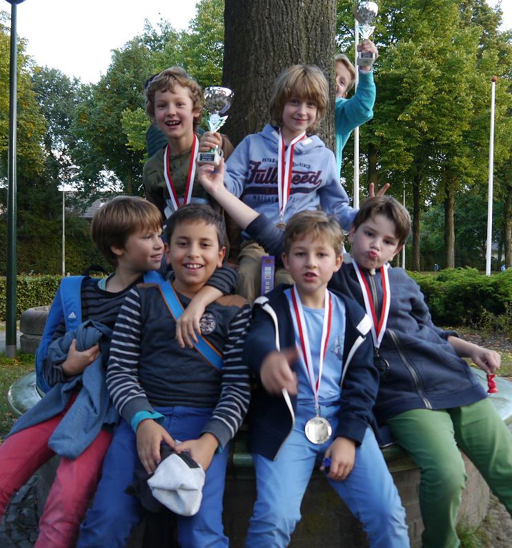 Mierlo 2015 Platz2 Gruppe Fc.jpg